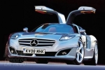Mercedes SLS AMG спочатку розроблявся як Dodge Viper