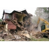 Демонтаж дачного будинку,  Знесення старих споруд будови будівель  Київ